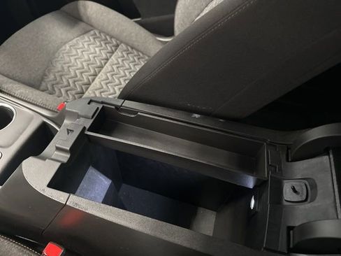 Used 2024 Chevrolet Equinox LT image 26