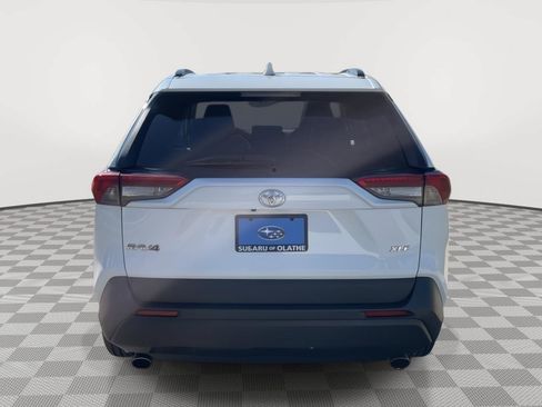 Used 2019 Toyota RAV4 XLE FWD image 14
