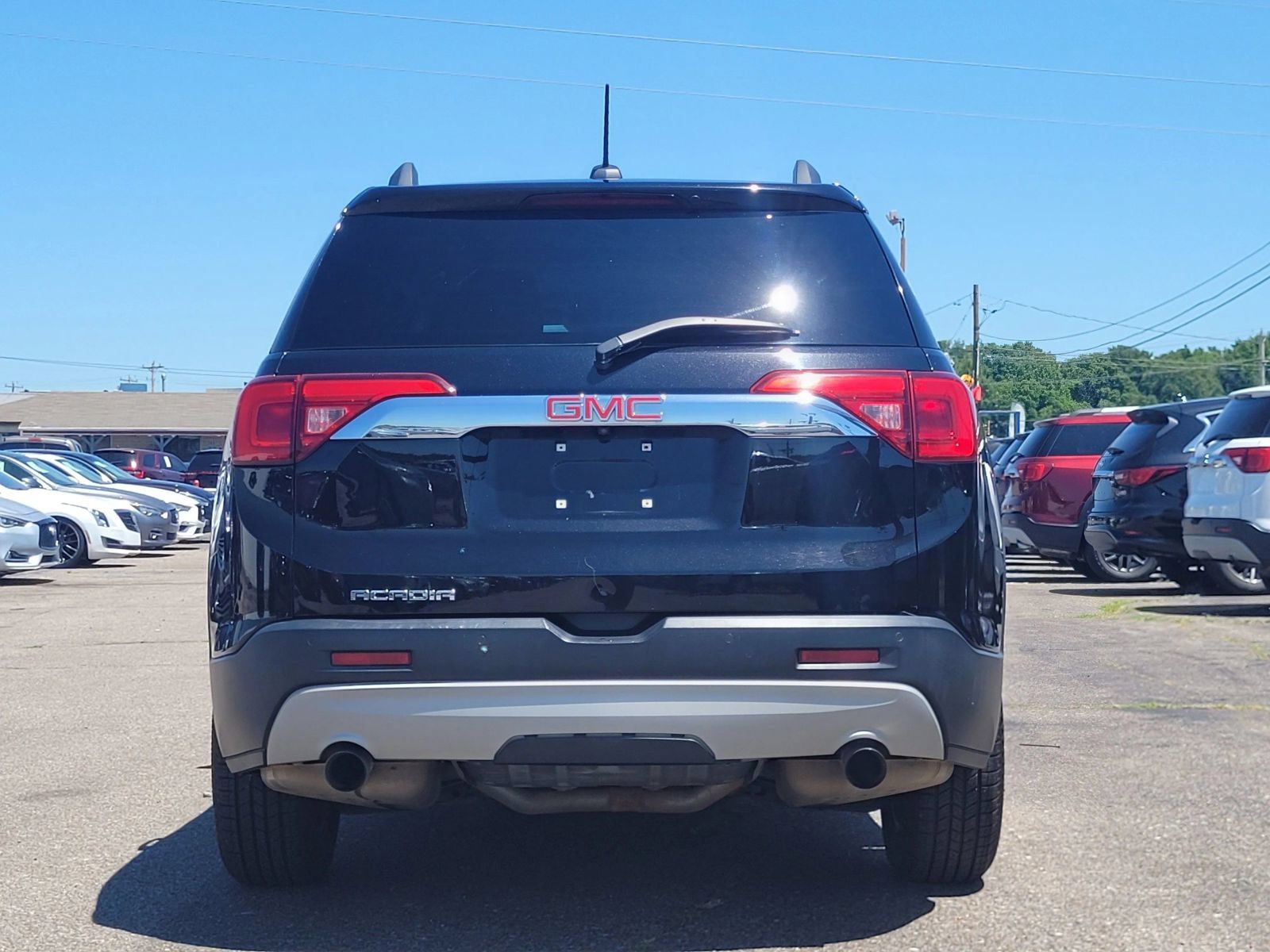 Used 2017 GMC Acadia SLE w/ Driver Alert Package I FWD image 8