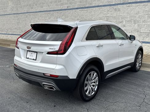 Used 2023 Cadillac XT4 Premium Luxury w/ Cold Weather Package image 7