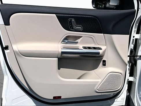 Certified 2026 Mercedes-Benz GLA 250 image 21