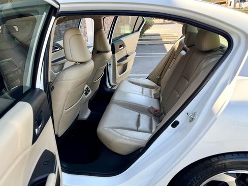 Used 2017 Honda Accord EX-L image 12