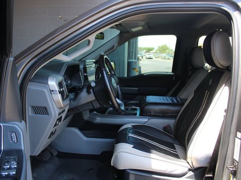 Used 2022 Ford F150 XLT w/ Equipment Group 302A High RWD image 10