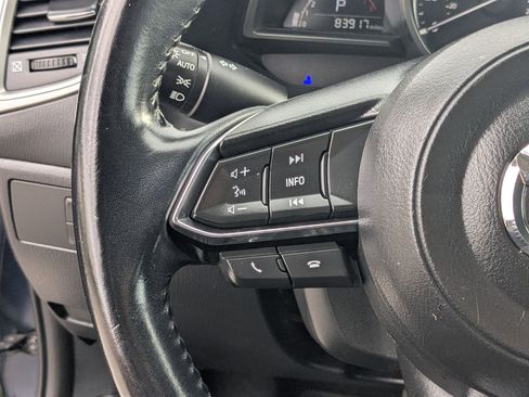 Used 2018 MAZDA MAZDA3 Touring image 18