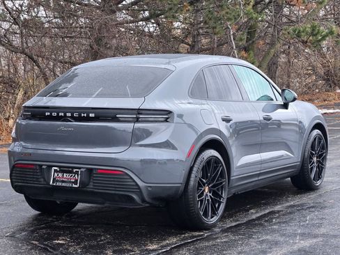 Certified 2025 Porsche Macan Electric image 7
