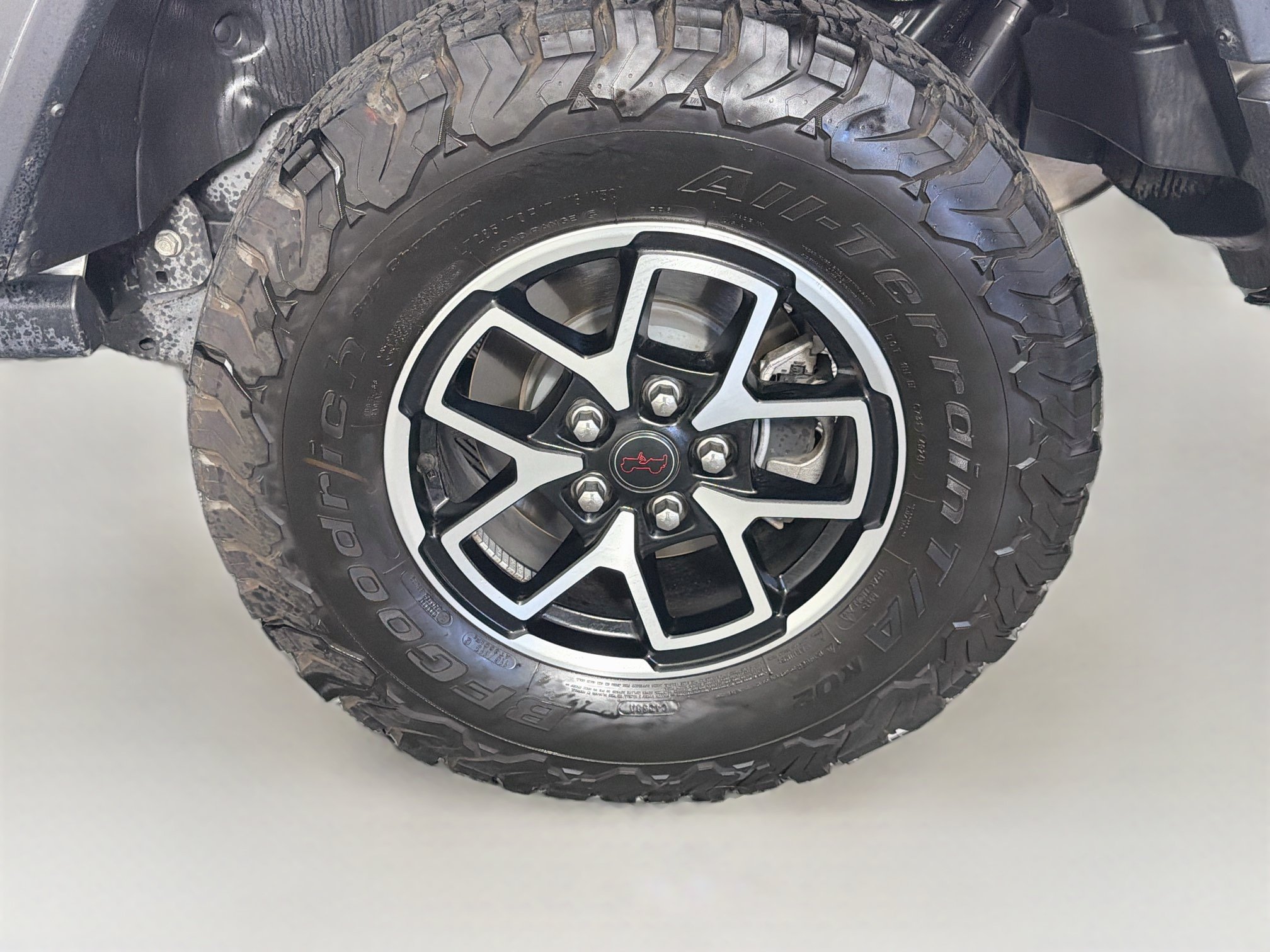 Used 2025 Jeep Wrangler Unlimited Rubicon AWD/4WD image 11