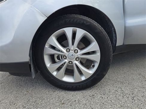 Used 2015 Kia Soul + image 25