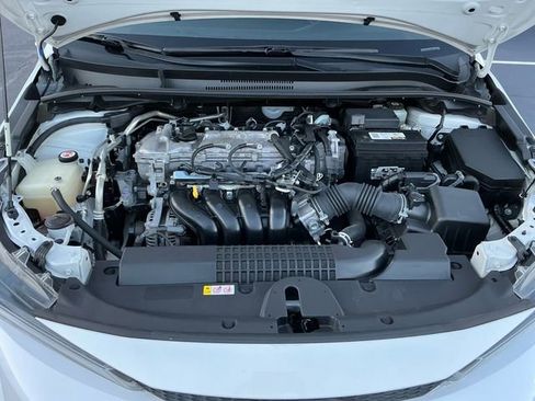 Used 2021 Toyota Corolla LE image 17