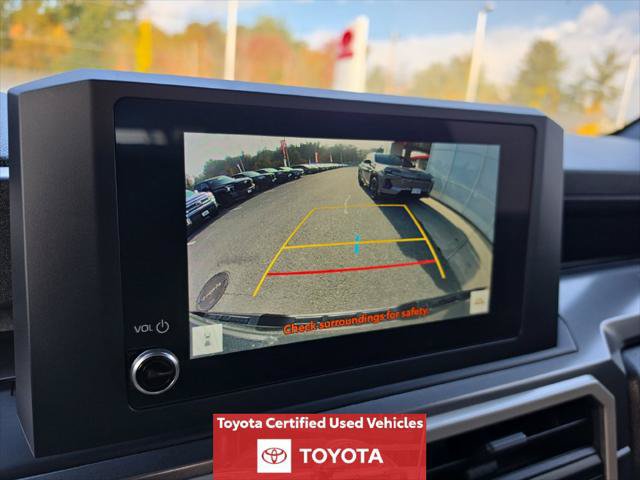 Certified 2025 Toyota Tacoma SR5 w/ SR5 Upgrade Package AWD/4WD image 19