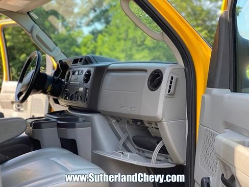 Used 2019 Ford E-350 and Econoline 350 Super Duty RWD image 14