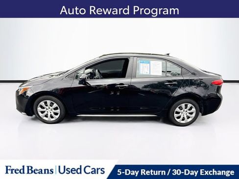 Used 2024 Toyota Corolla LE FWD image 5