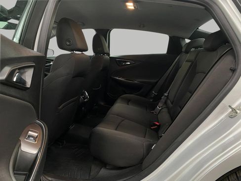 Used 2020 Chevrolet Malibu LT image 25