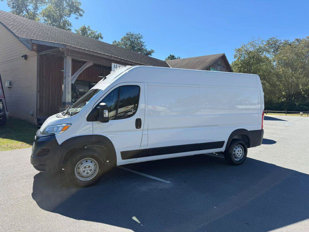 Used 2023 RAM ProMaster 2500 FWD image 1