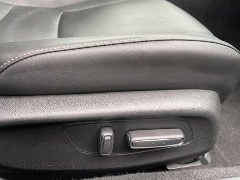 Used 2023 Honda Accord Touring image 11