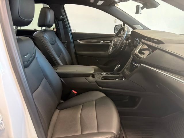 Used 2023 Cadillac XT5 Sportv w/ Technology Package AWD/4WD image 39