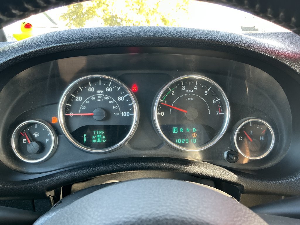 Used 2014 Jeep Wrangler Sport w/ Quick Order Package 24S AWD/4WD image 13