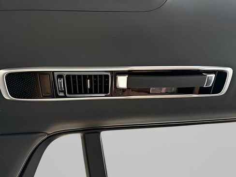 New 2026 Land Rover Range Rover Long Wheelbase Autobiography AWD/4WD image 37