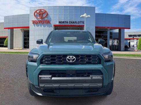 Used 2025 Toyota 4Runner TRD Off-Road image 3