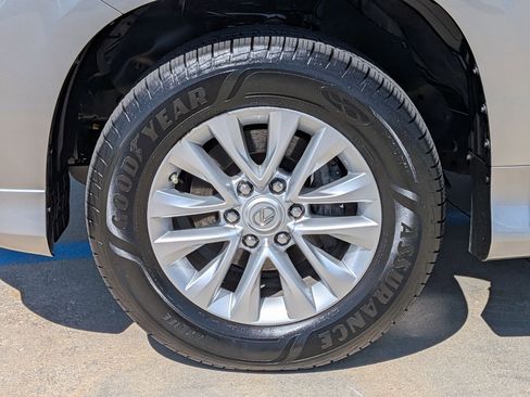 Used 2021 Lexus GX 460 Premium w/ Premium Package AWD/4WD image 34