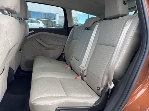 Used 2017 Ford Escape SE image 24