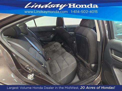 Used 2017 Kia Forte LX FWD image 9