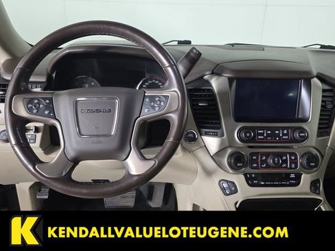 Used 2015 GMC Yukon XL Denali w/ Premium Package AWD/4WD image 10