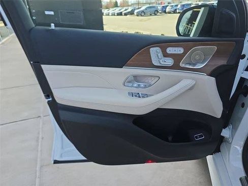 Certified 2025 Mercedes-Benz GLE 450 4MATIC image 21