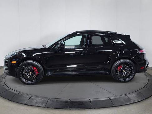 Certified 2026 Porsche Macan GTS image 2