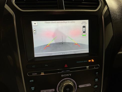 Used 2018 Ford Explorer Limited image 4