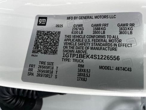 New 2025 GMC Canyon Elevation w/ Convenience Package image 35