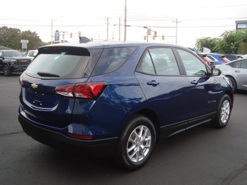 Certified 2023 Chevrolet Equinox LS image 4