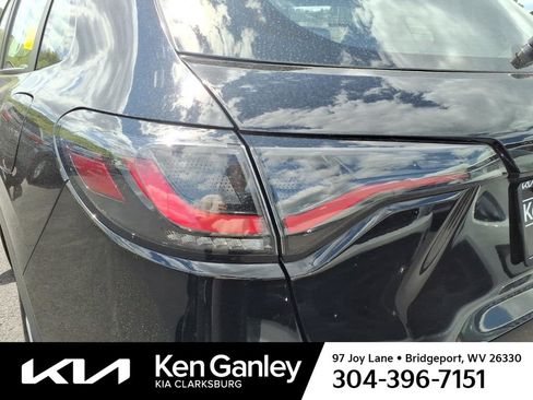 Used 2023 Honda HR-V LX image 8