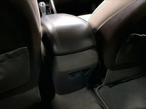 Used 2017 Hyundai Santa Fe Sport FWD image 28