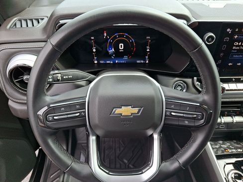 Used 2023 Chevrolet Colorado LT w/ LT Convenience Package II AWD/4WD image 18