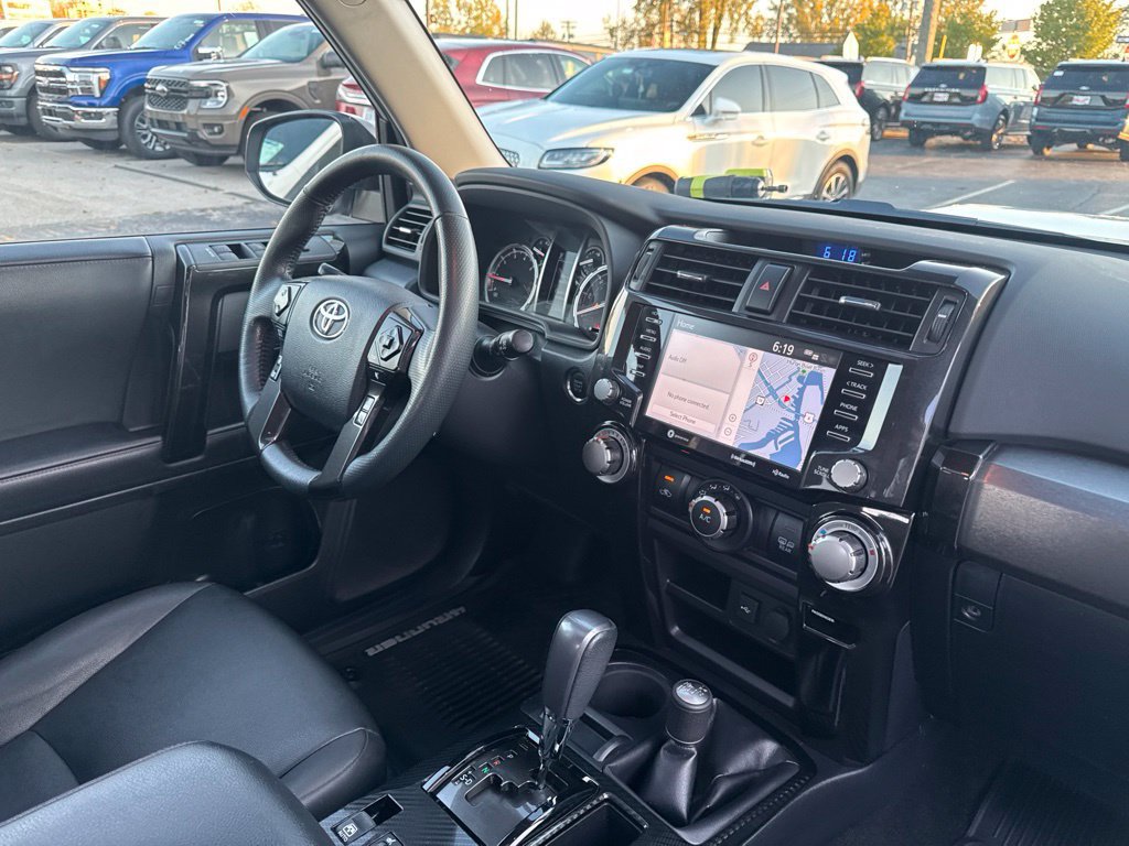 Used 2020 Toyota 4Runner Venture w/ Moonroof Package AWD/4WD image 36