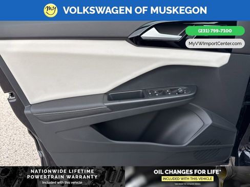 New 2026 Volkswagen Taos S image 10