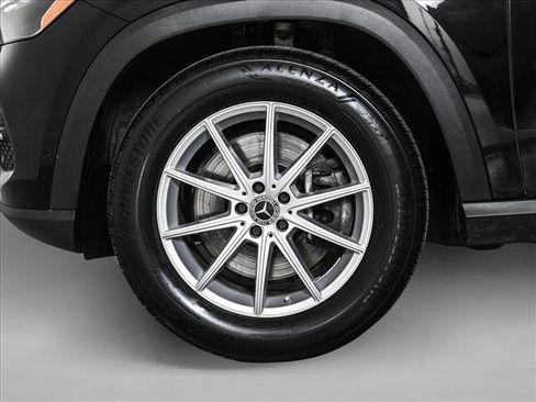 Used 2024 Mercedes-Benz GLE 450e 4MATIC image 25