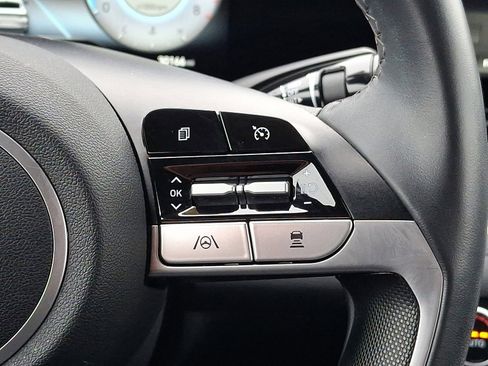 Certified 2023 Hyundai Elantra SEL w/ Convenience Package image 22