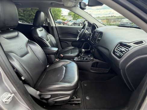Used 2019 Jeep Compass Limited AWD/4WD image 33