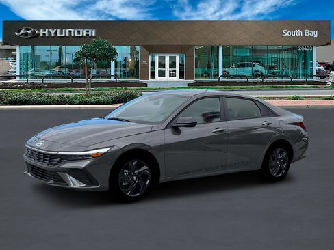 New 2026 Hyundai Elantra Sport image 2