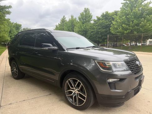 Used 2018 Ford Explorer Sport w/ Equipment Group 401A AWD/4WD image 3