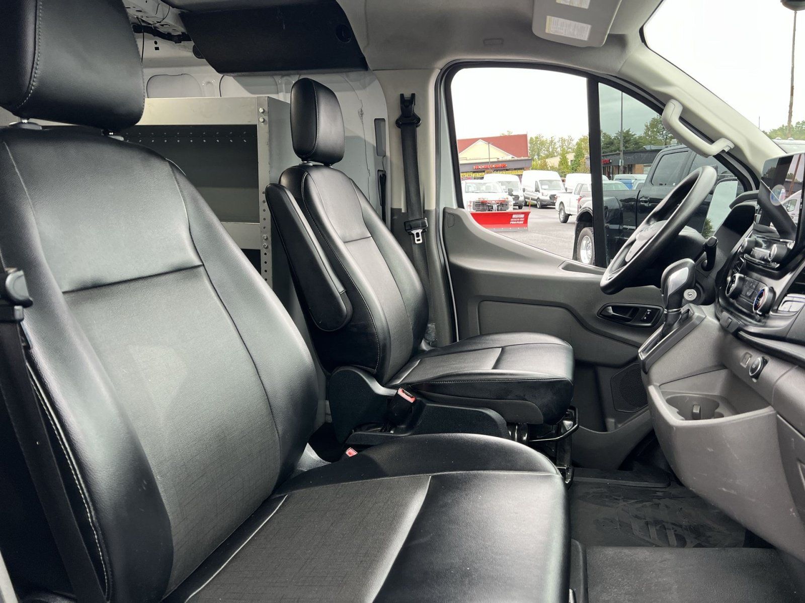 Used 2022 Ford Transit 250 Low Roof AWD image 26