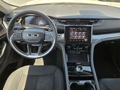 Certified 2023 Jeep Grand Cherokee L Laredo w/ Luxury Tech Group I RWD image 6