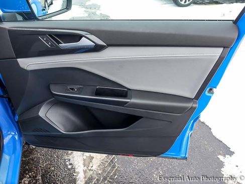 Used 2023 Volkswagen Taos SEL image 27