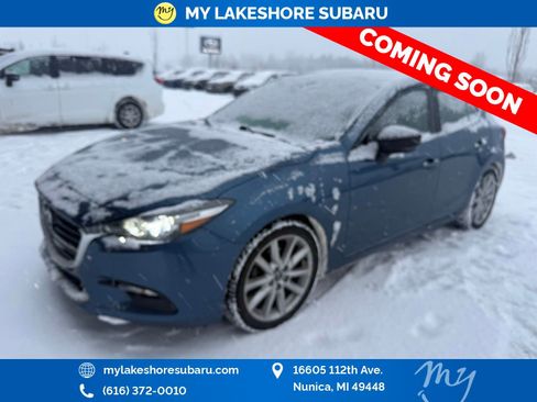 Used 2017 MAZDA MAZDA3 Touring image 3