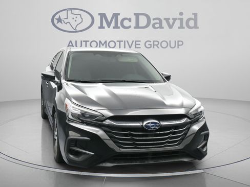 Used 2025 Subaru Legacy Premium AWD/4WD image 2