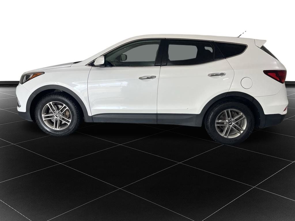 Used 2018 Hyundai Santa Fe Sport AWD/4WD image 2
