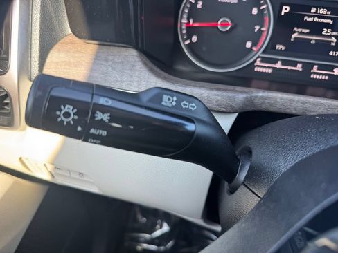 Used 2022 Kia Sorento S AWD/4WD image 22
