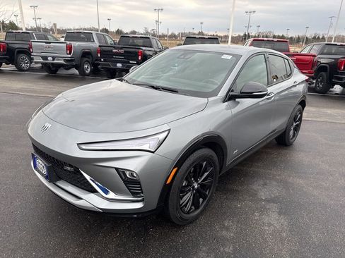 Certified 2025 Buick Envista Sport Touring image 7