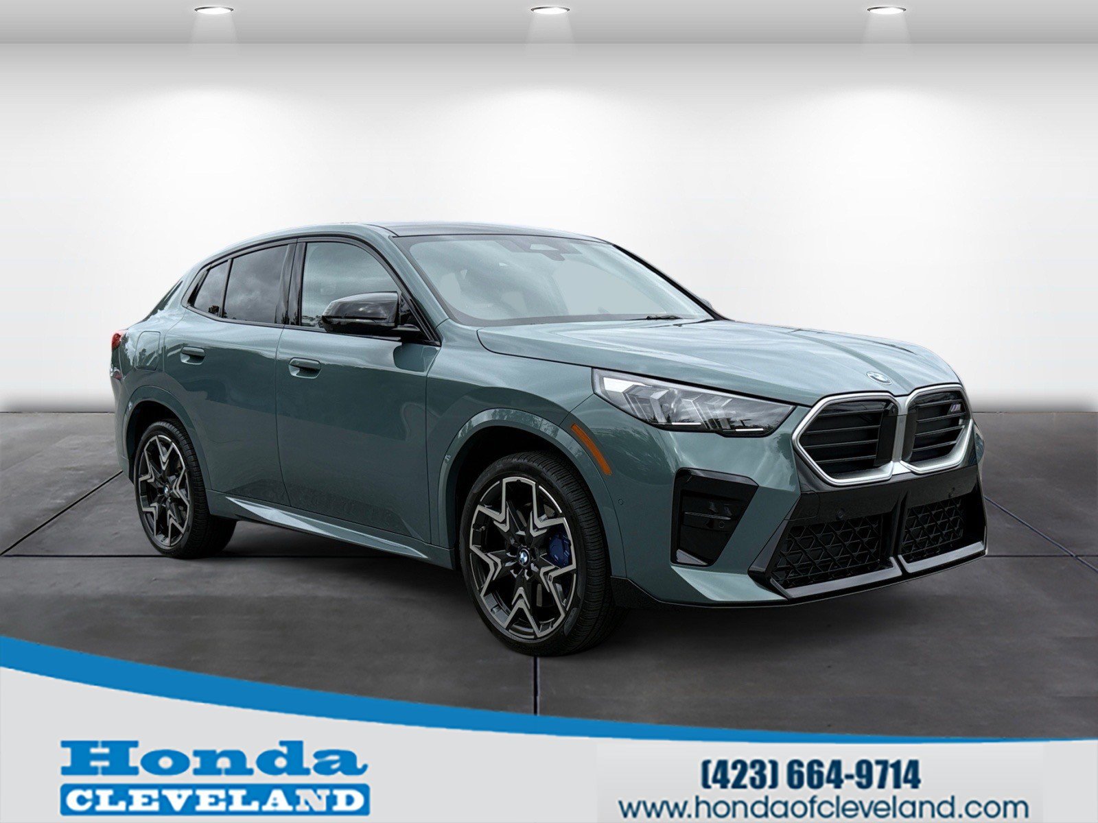Used 2025 BMW X2 M35i AWD/4WD image 1